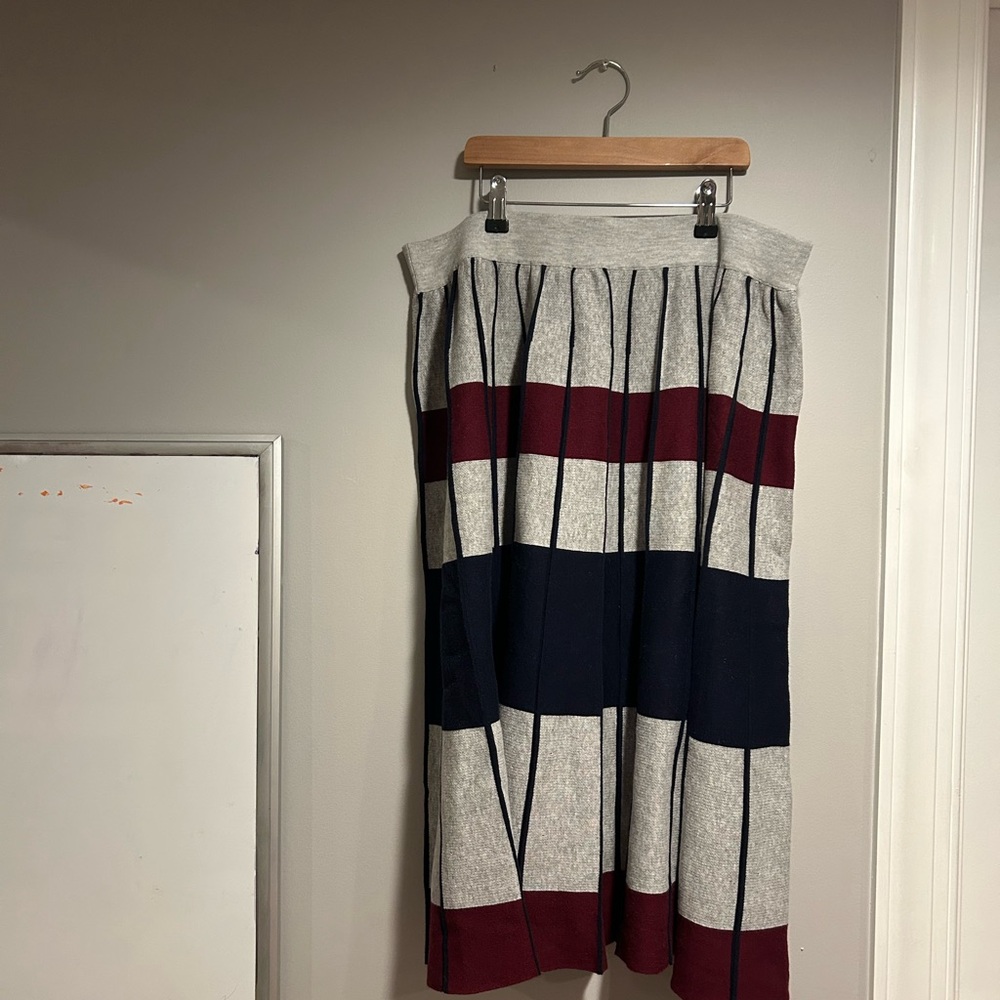 Anthropologie ‘Skies Are Blue’ midi skirt - NWOT